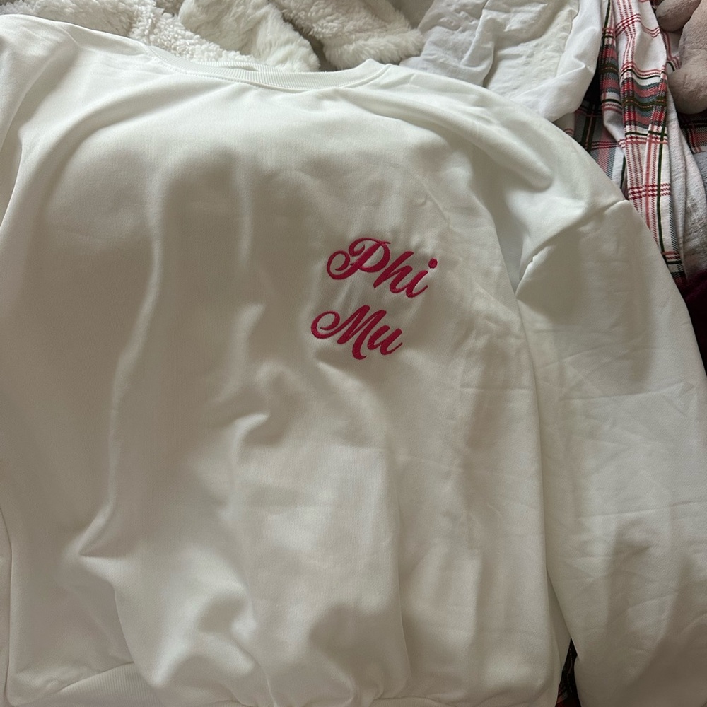 phi mu crew neck